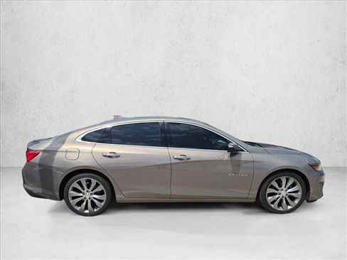 Used 2017 Chevrolet Malibu Premier w/ Premier Sun and Wheel Package FWD image 4