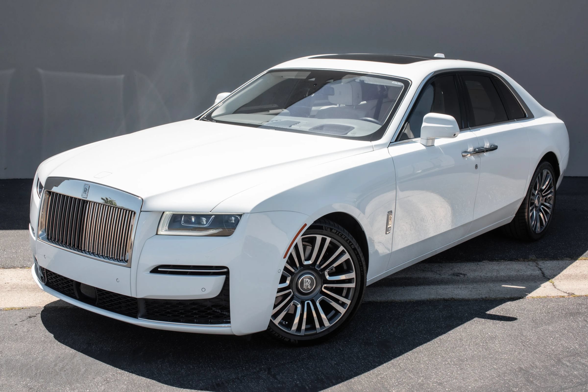 Used 2021 Rolls-Royce Ghost AWD/4WD image 2
