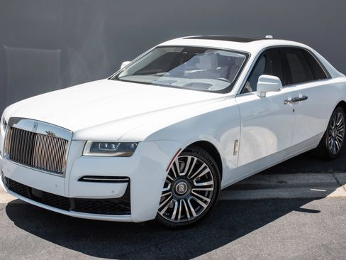 Used 2021 Rolls-Royce Ghost AWD/4WD image 2