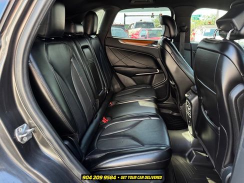 Used 2019 Lincoln MKC Select w/ Select Plus Package FWD image 22