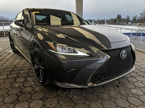 Used 2023 Lexus ES 350 F Sport image 3