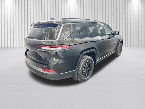 New 2026 Jeep Grand Cherokee L 4WD image 5