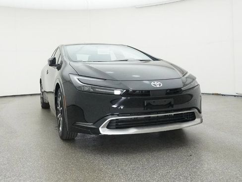 New 2026 Toyota Prius Plug-In Hybrid FWD image 33