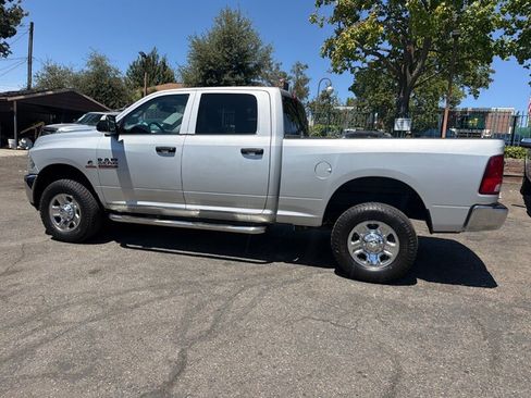 Used 2016 RAM 2500 Tradesman w/ Chrome Appearance Group AWD/4WD image 12