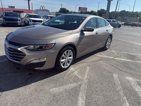 Used 2024 Chevrolet Malibu LT FWD image 9