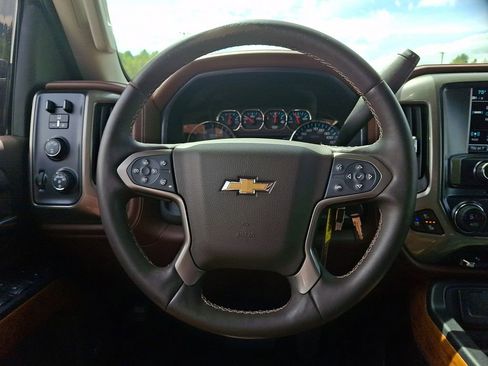Used 2019 Chevrolet Silverado 2500 High Country w/ Duramax Plus Package AWD/4WD image 19