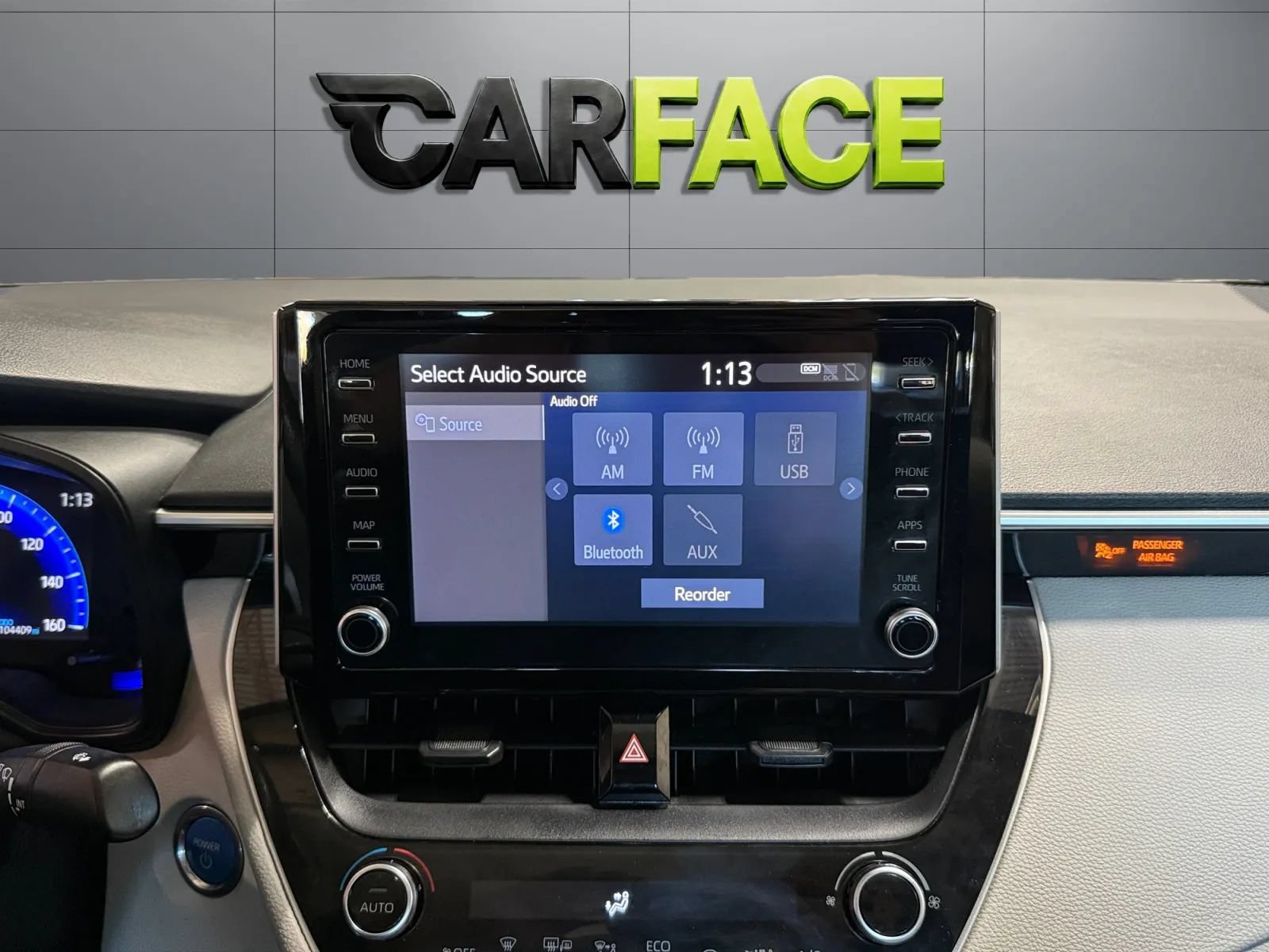 Used 2020 Toyota Corolla LE FWD image 29