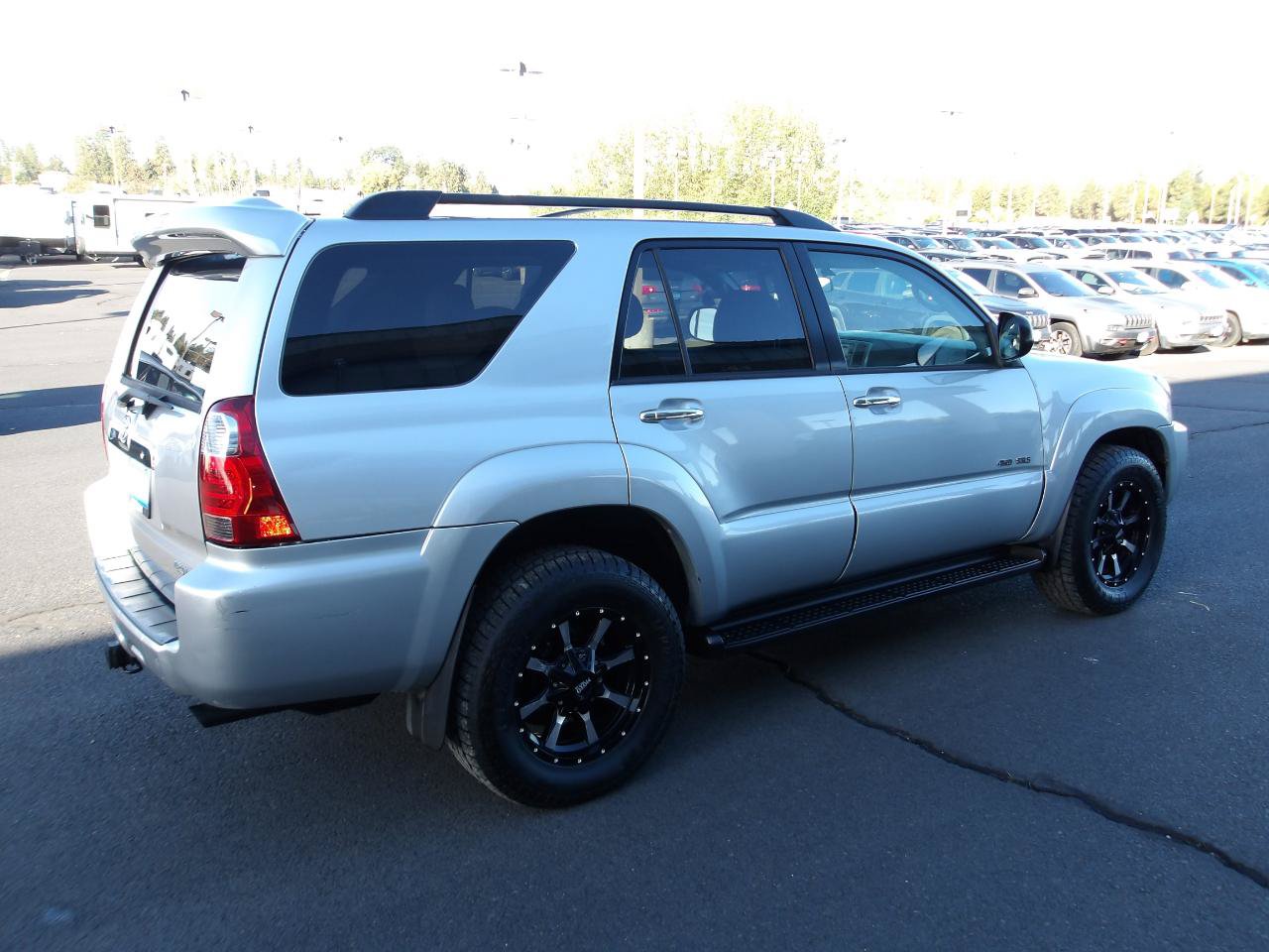 Used 2006 Toyota 4Runner SR5 AWD/4WD image 5