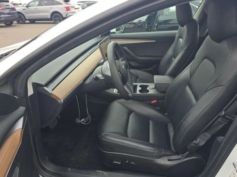 Used 2023 Tesla Model 3 Standard Range image 6