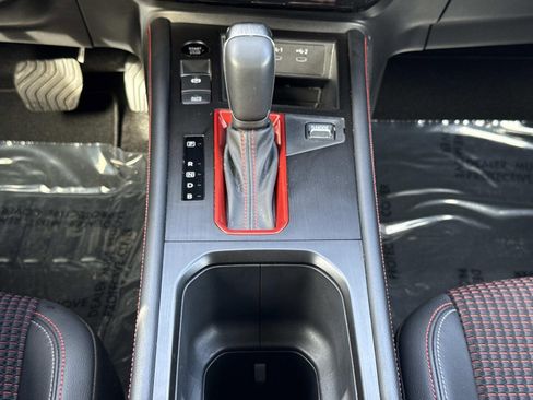 Certified 2025 Nissan Kicks SR image 12