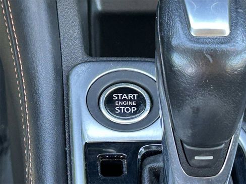 Certified 2022 Nissan Sentra SR w/ SR Premium Package image 22