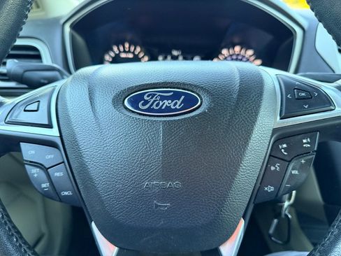 Used 2015 Ford Fusion SE w/ Equipment Group 202A image 20