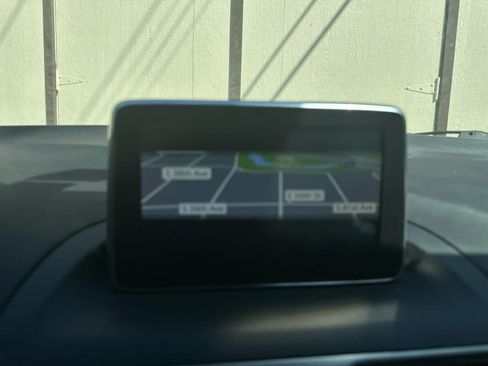 Used 2016 MAZDA MAZDA3 i Grand Touring FWD image 7