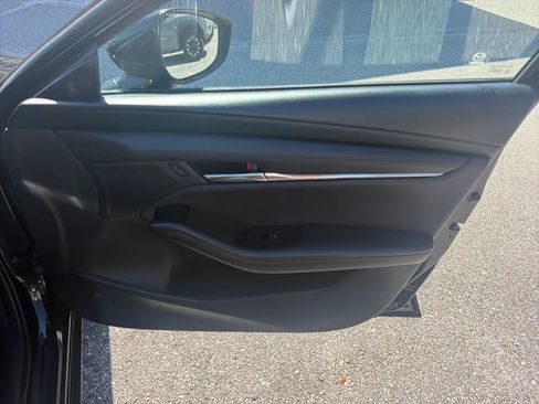 Used 2024 MAZDA MAZDA3 s FWD image 21