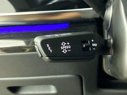 Used 2025 Audi Q8 Premium Plus w/ Premium Plus Package image 15