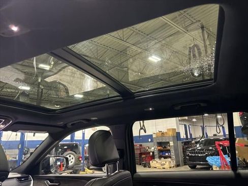 New 2026 Jeep Grand Cherokee L Limited AWD/4WD image 40