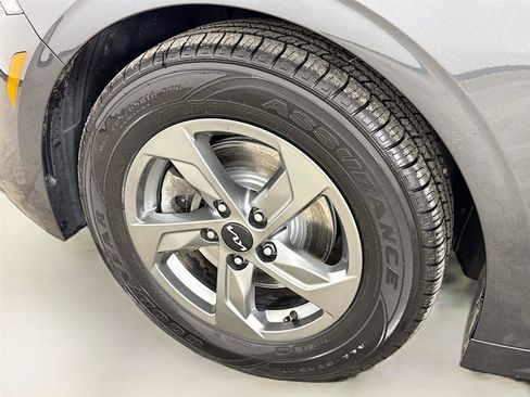 Used 2022 Kia K5 LXS FWD image 29