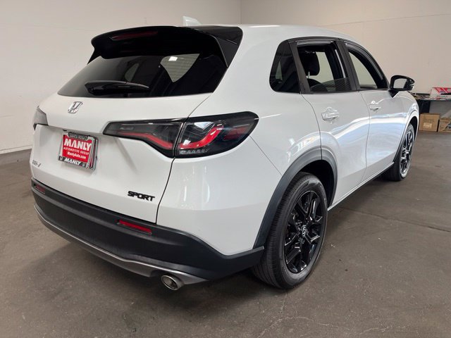 Used 2024 Honda HR-V Sport image 3