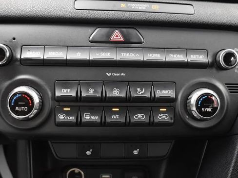 Used 2020 Kia Sportage LX w/ LX Popular Package AWD/4WD image 32