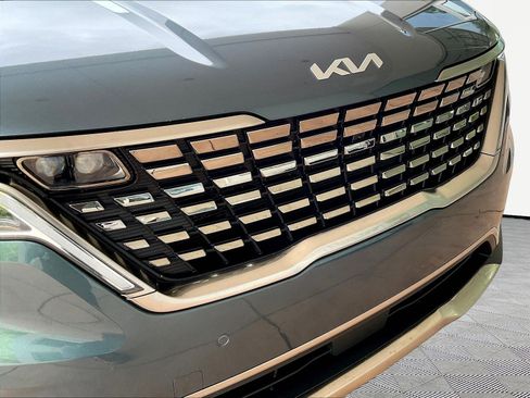 Used 2024 Kia Carnival SX Prestige FWD image 31