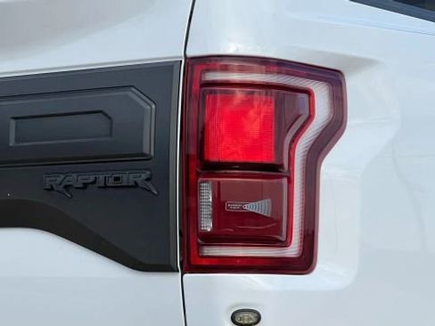 Used 2018 Ford F150 Raptor w/ Equipment Group 802A Luxury image 54