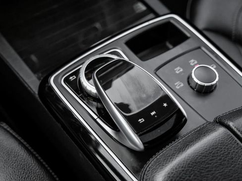 Used 2018 Mercedes-Benz GLE 350 image 26