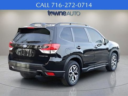 Used 2021 Subaru Forester Premium image 6