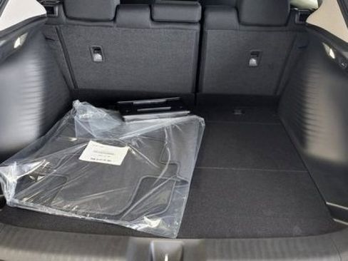 Used 2025 Honda HR-V LX image 13