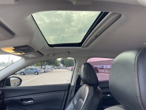 Used 2022 Nissan Sentra SR w/ SR Premium Package FWD image 24