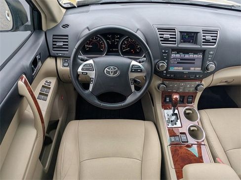 Used 2012 Toyota Highlander Limited image 20