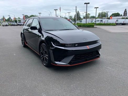 Certified 2025 Hyundai Ioniq 5 N AWD/4WD image 10