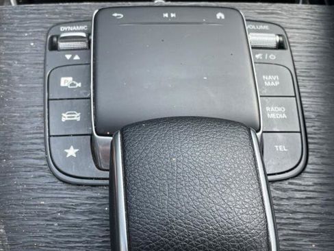 Used 2021 Mercedes-Benz GLE 350 4MATIC image 26