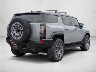 New 2025 GMC Hummer EV 3X w/ LPO, Roof Cross Rail Package AWD/4WD video 2