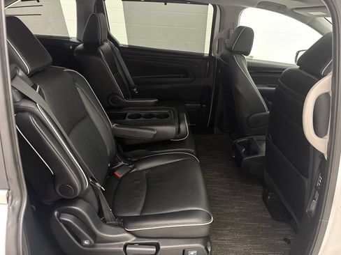 Used 2023 Honda Odyssey Elite image 54
