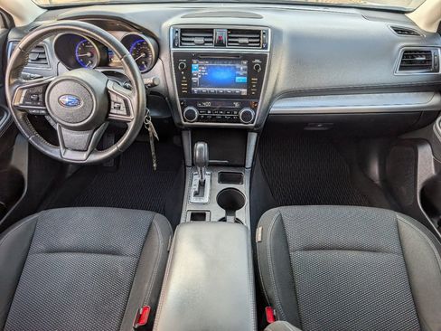 Used 2018 Subaru Outback 2.5i Premium AWD/4WD image 4
