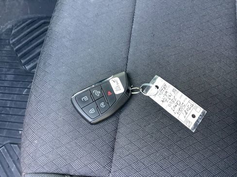 Used 2024 Chevrolet Silverado 2500 LT image 35