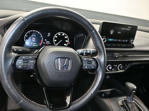 Used 2024 Honda HR-V Sport image 16