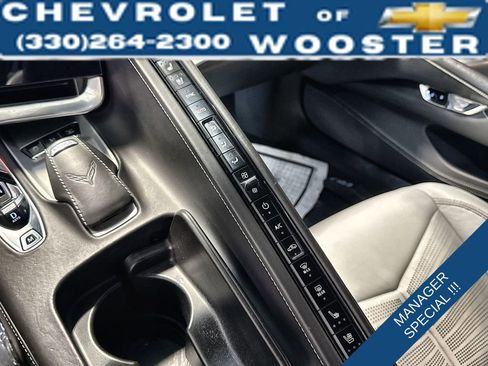 Used 2022 Chevrolet Corvette Stingray Premium Conv w/ Z51 Performance Package image 24