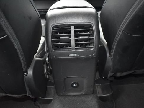 Used 2024 Ford Escape Platinum image 21