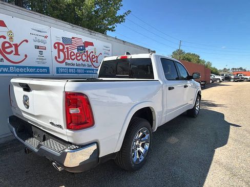New 2026 RAM 1500 4x4 Crew Cab image 3