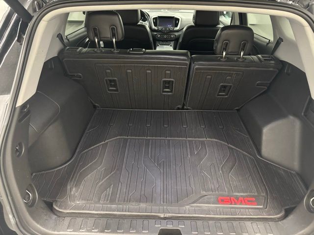 Used 2020 GMC Terrain SLT w/ Preferred Package AWD/4WD image 9