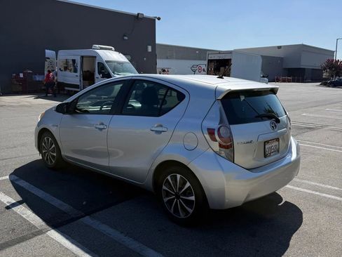 Used 2012 Toyota Prius C Two image 5
