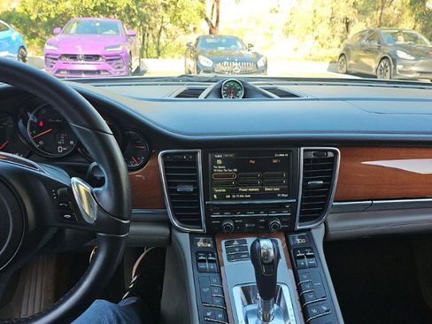 Used 2013 Porsche Panamera image 9