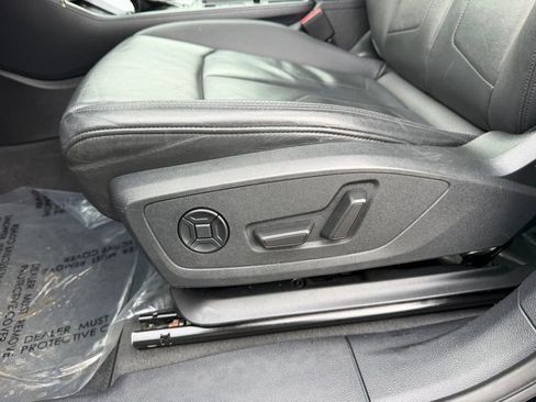 Used 2022 Audi Q3 2.0T Premium image 16