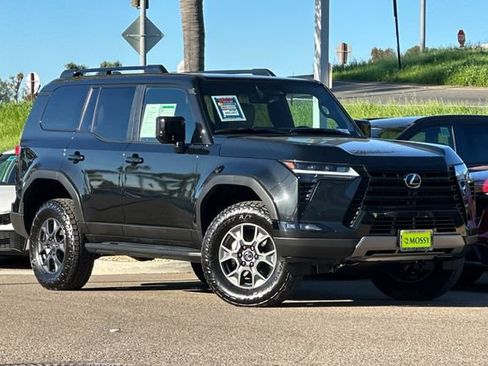 Used 2025 Lexus GX 550 image 3