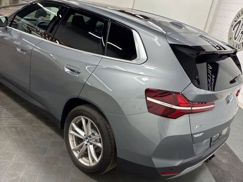 Used 2025 BMW X3 xDrive30i w/ Premium Package image 4