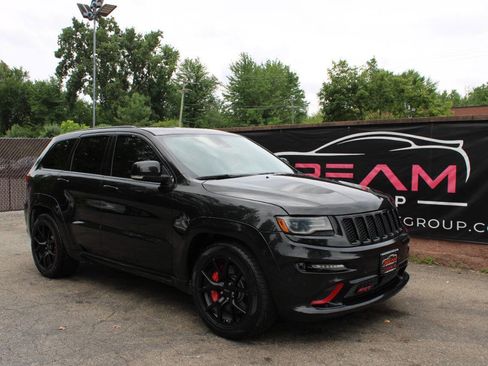 Used 2015 Jeep Grand Cherokee SRT w/ Trailer Tow Group IV image 4