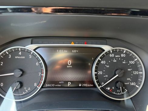 Used 2022 Nissan Pathfinder SV AWD/4WD image 21