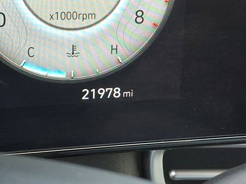 Used 2023 Hyundai Elantra Limited image 21