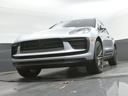New 2026 Porsche Macan image 51